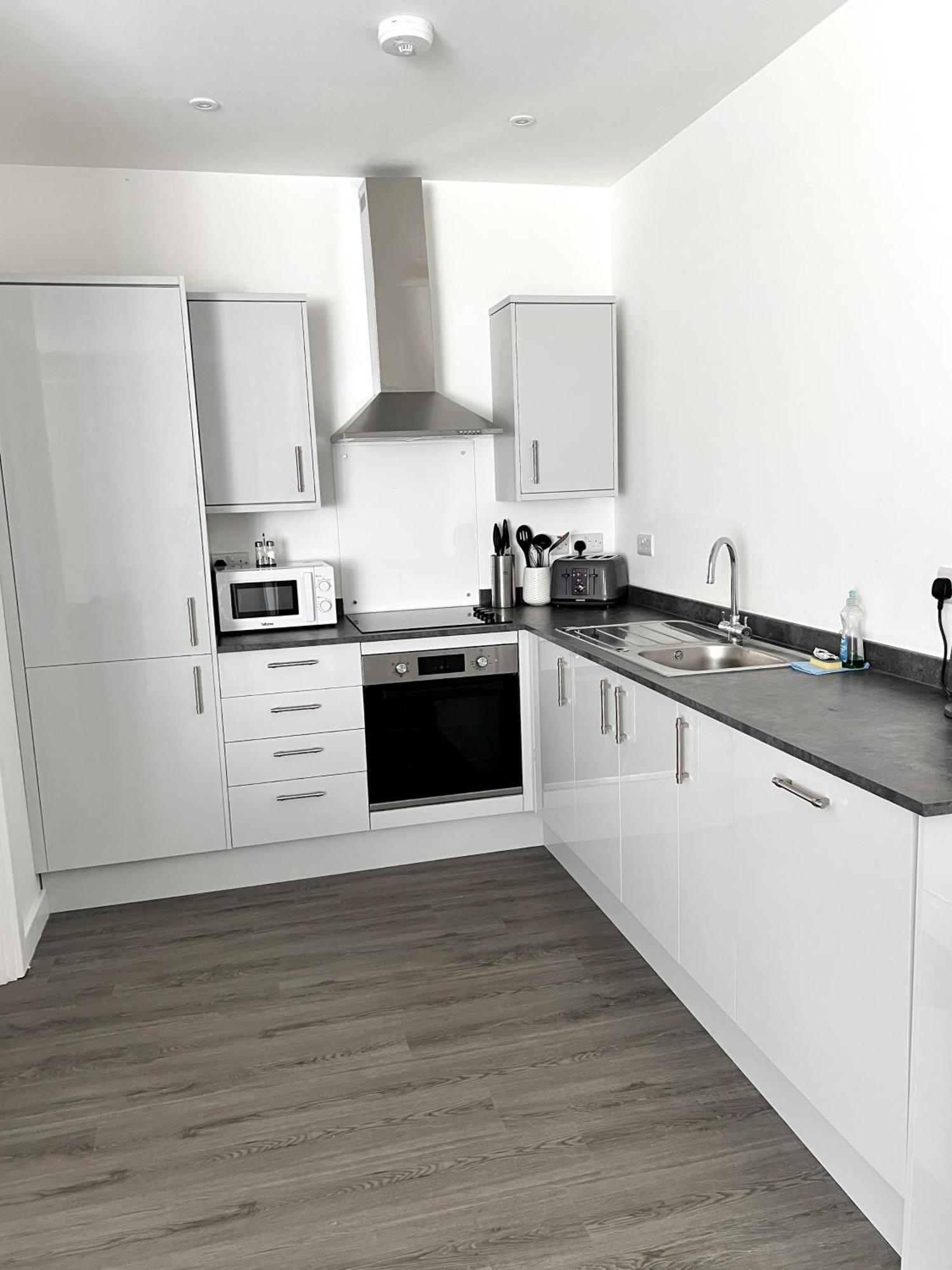 Ascot House Apartments بيتربرو المظهر الخارجي الصورة